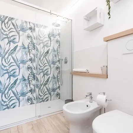 Ferienhaus La Roccia Fiorita Con Giardino E Jacuzzi