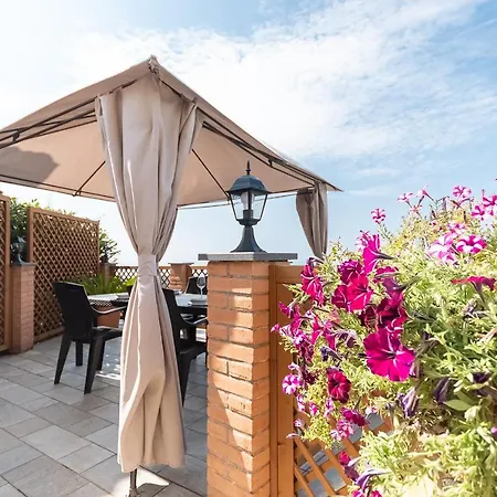 La Roccia Fiorita Con Giardino E Jacuzzi Σπίτι διακοπών Varazze