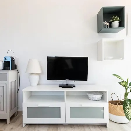 La Roccia Fiorita Con Giardino E Jacuzzi * Варацце